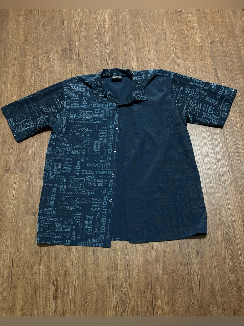 vintage Y2K Southpole "Authentic Collection" short-sleeve button-down shirt